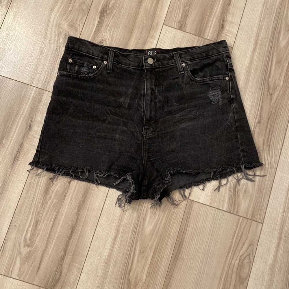 EUC BDG Urban Outfitters Shorts - size 32